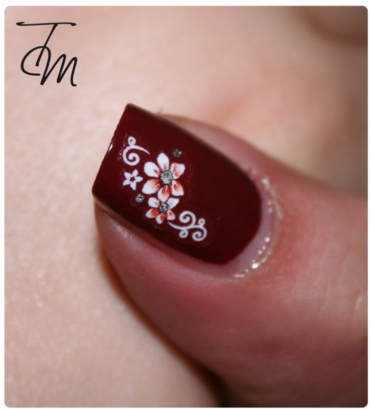 ongles fleuri im suzi and im a chocoholic terza entry opi blog contest