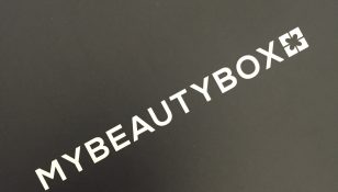 MyBeautyBox Make Up your Smile by Robyberta